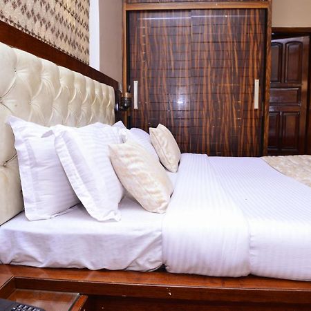 Signature Villa Sonipat Εξωτερικό φωτογραφία